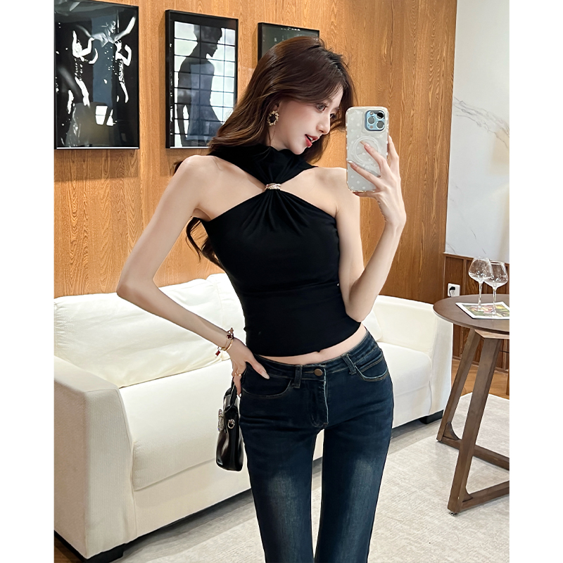 2026 Summer Black Halter Metal Buckle Top Women Sexy Off-Shoulder Sleeveless High Neck Camisole
