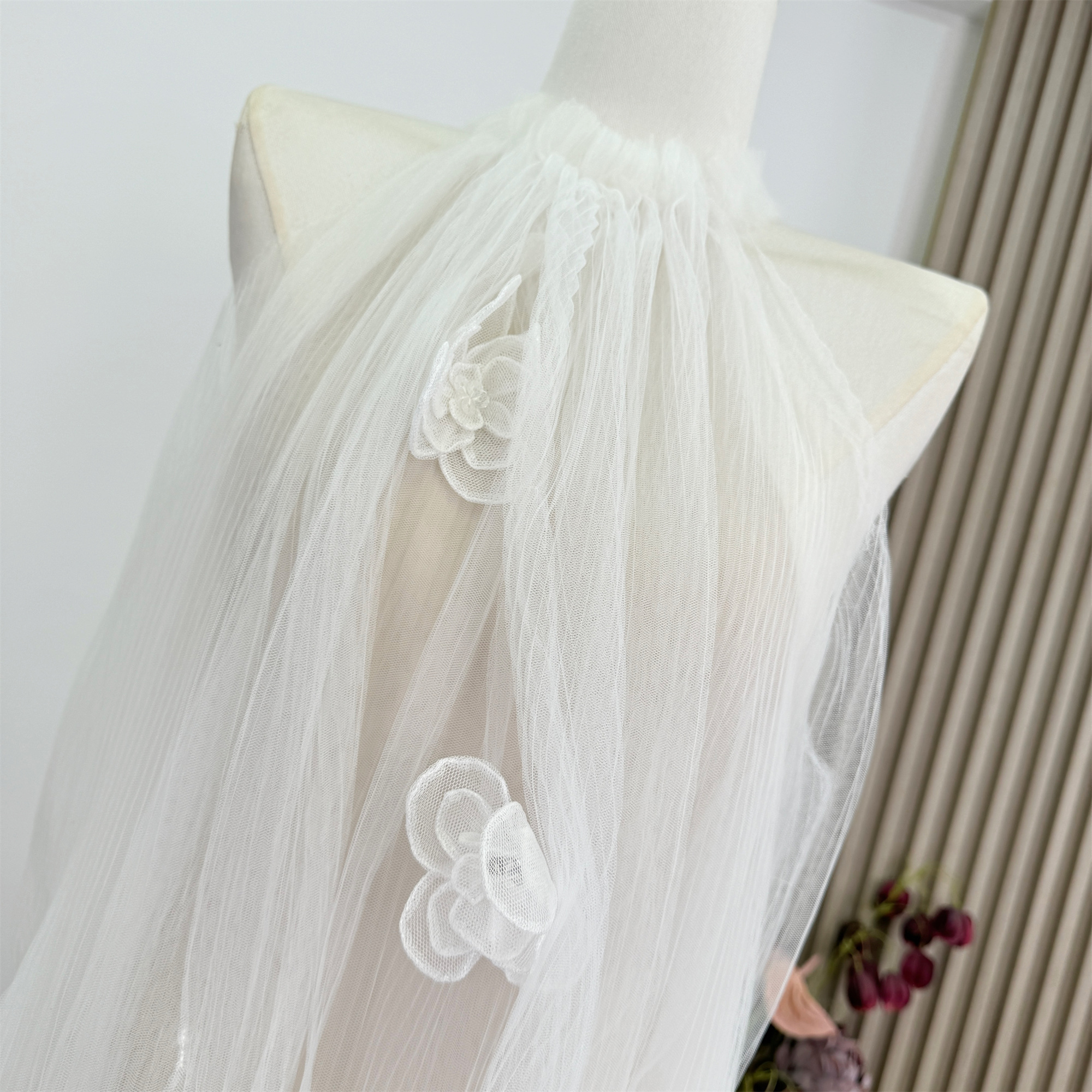 Lattitude Yang Xiaolu Cloud Dance White Dreamy Mesh Pleated Built-in Flower Halter Camisole Top for Women - Image 2