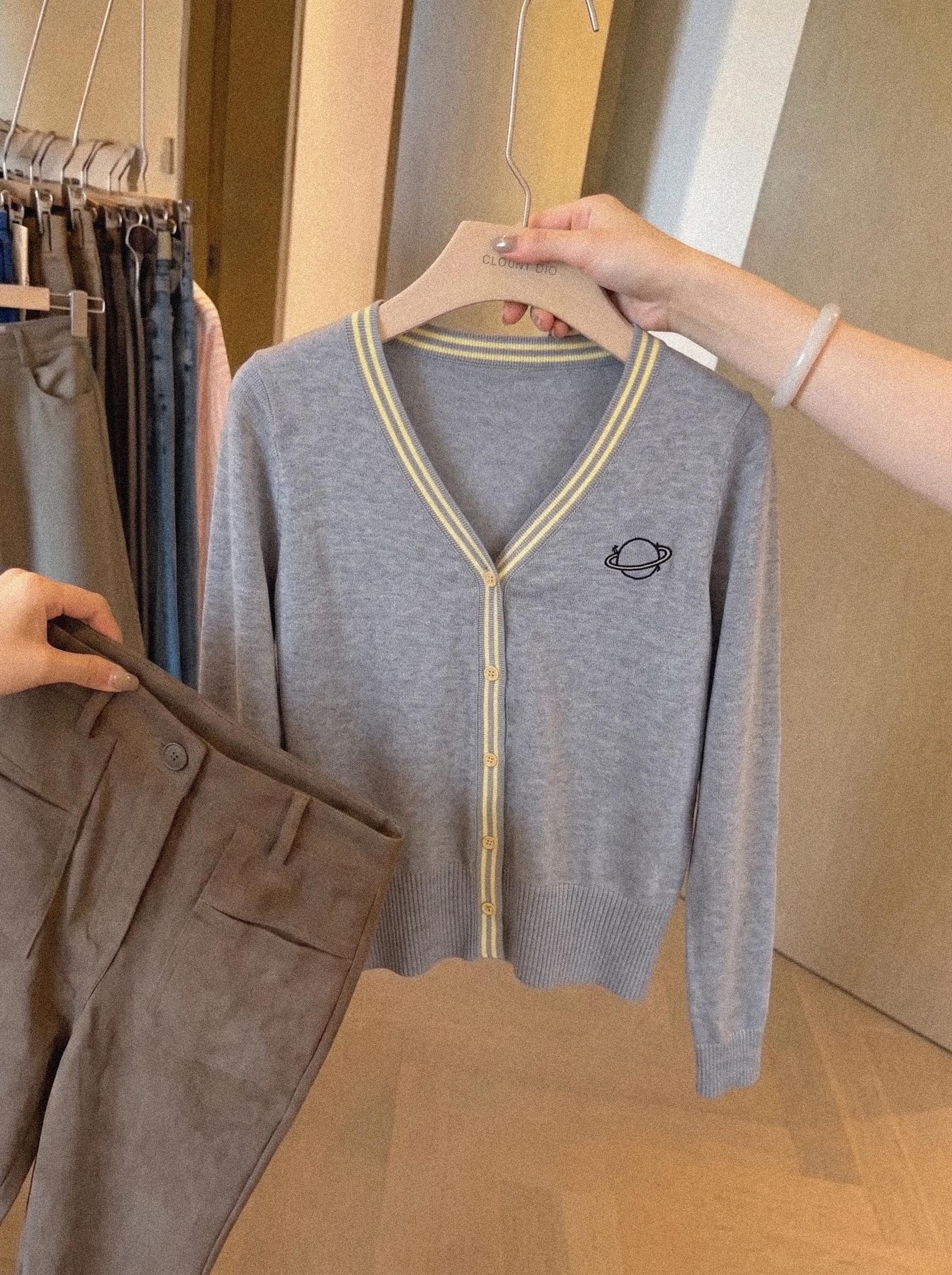Gray Contrast Trim Knit Cardigan Women 2026 Summer Lightweight Sweater Jacket