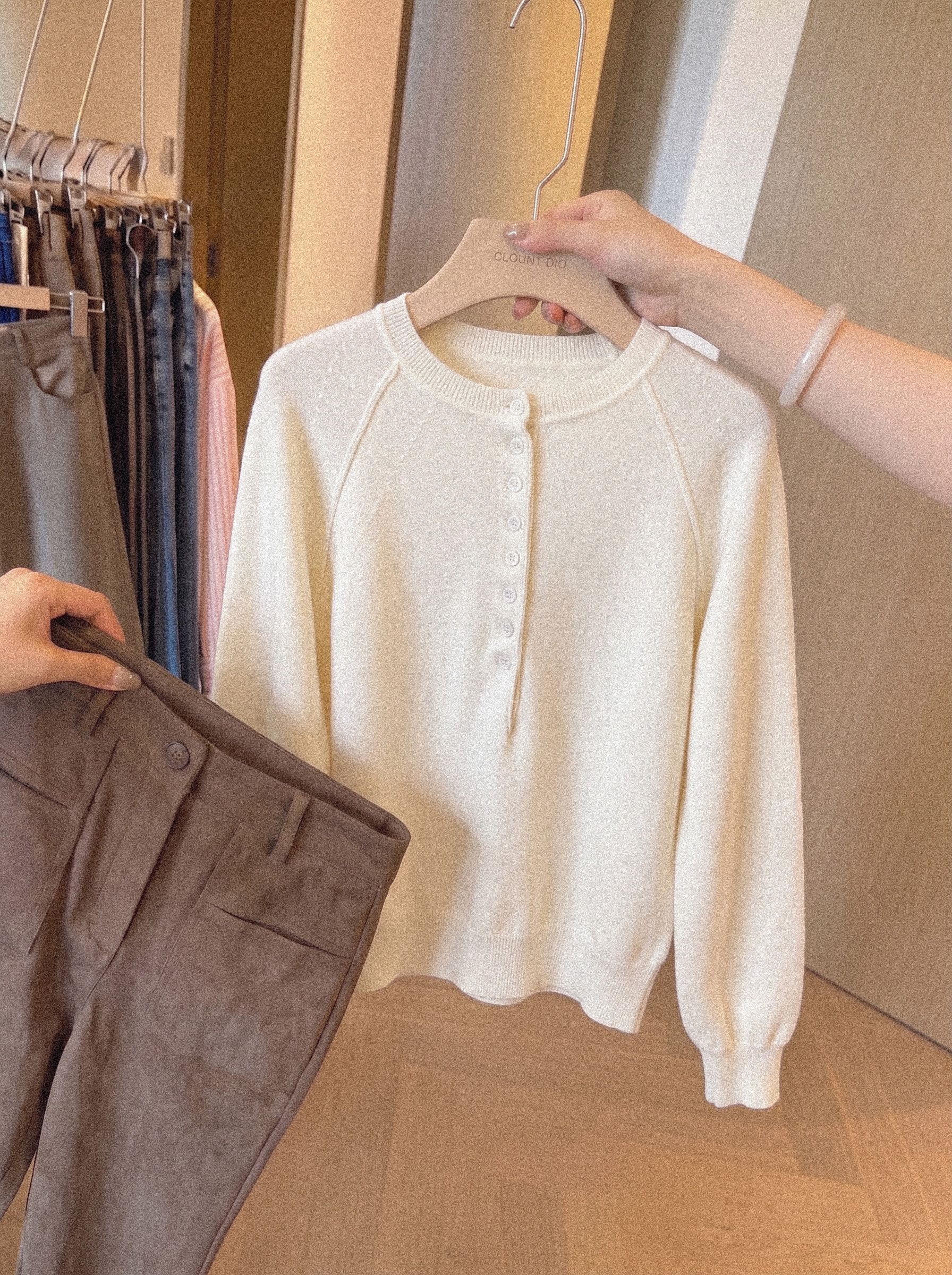 Women's Casual Knit Half-Open Collar Top in Off-White