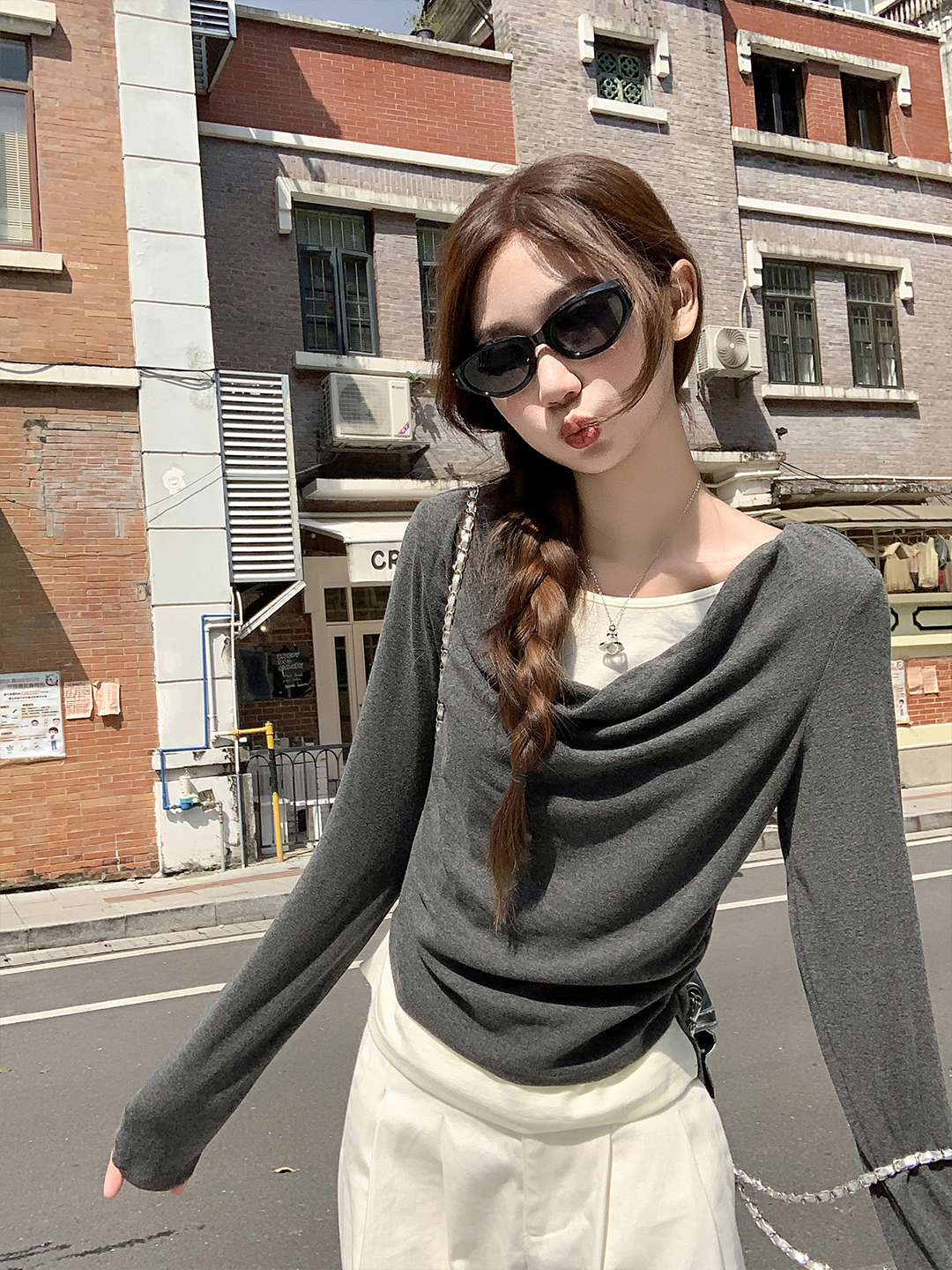 Women's Color Block Faux Two Piece Long Sleeve T-Shirt 2026 Early Autumn Pleated Waist Slimming Cropped Base Top - Image 3