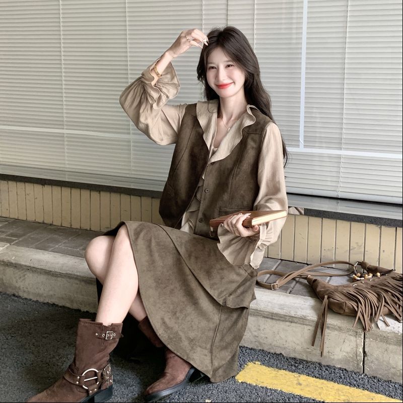 2026 Autumn Vintage Style Shirt Vest Skirt Three-Piece Set for Women